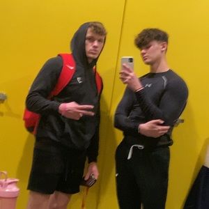 Meet your Posher, Marshall